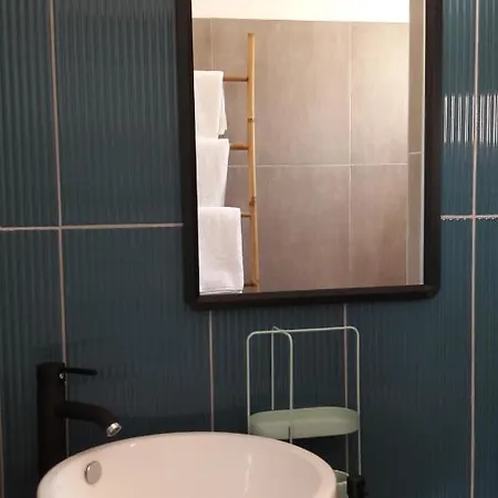 Under The Palm Tree Boutique Apartman *