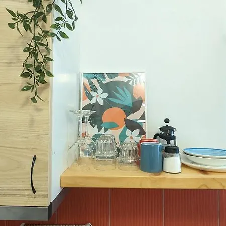 Under The Palm Tree Boutique Áno Meriá