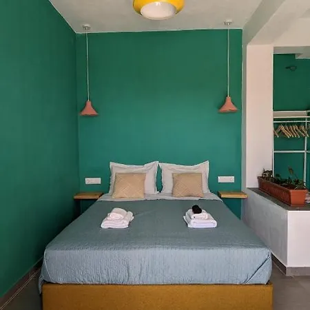 Under The Palm Tree Boutique Appartamento *