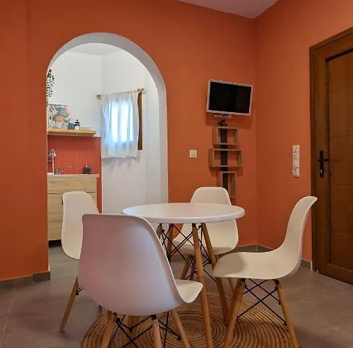 Under The Palm Tree Boutique Áno Meriá