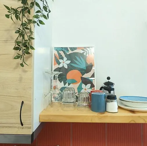 Under The Palm Tree Boutique Áno Meriá