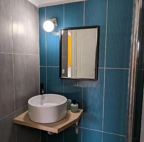 Under The Palm Tree Boutique Daire *