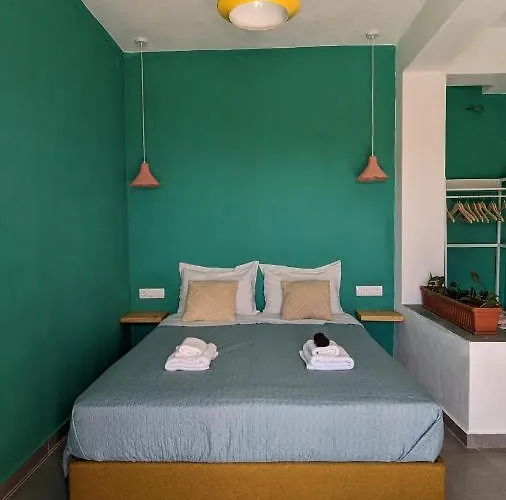 Under The Palm Tree Boutique Apartment *