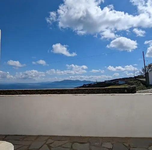 Under The Palm Tree Boutique Áno Meriá