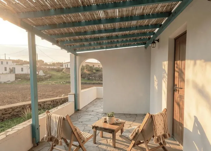 Under The Palm Tree Boutique Áno Meriá