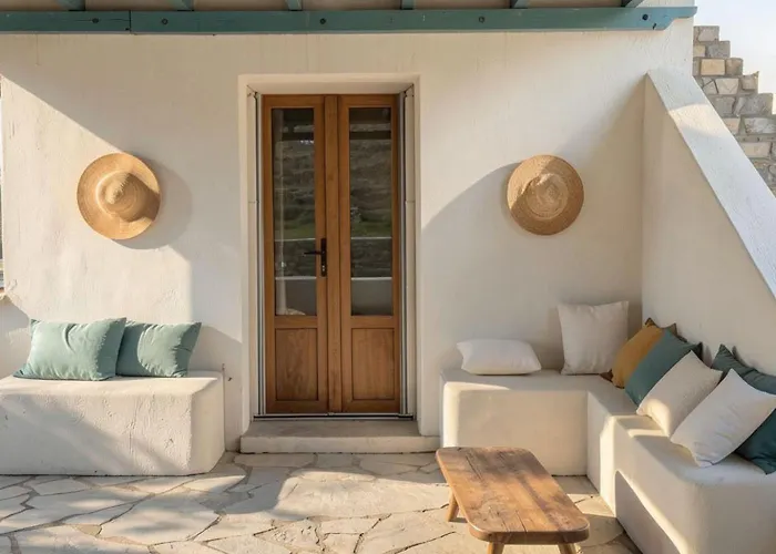 Under The Palm Tree Boutique *